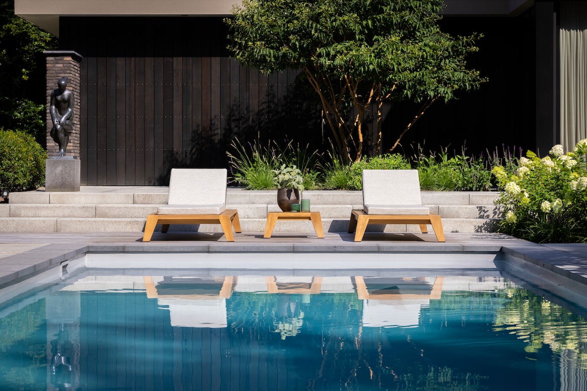 NV_2022 Borek teak Hybrid lounger and side table copie